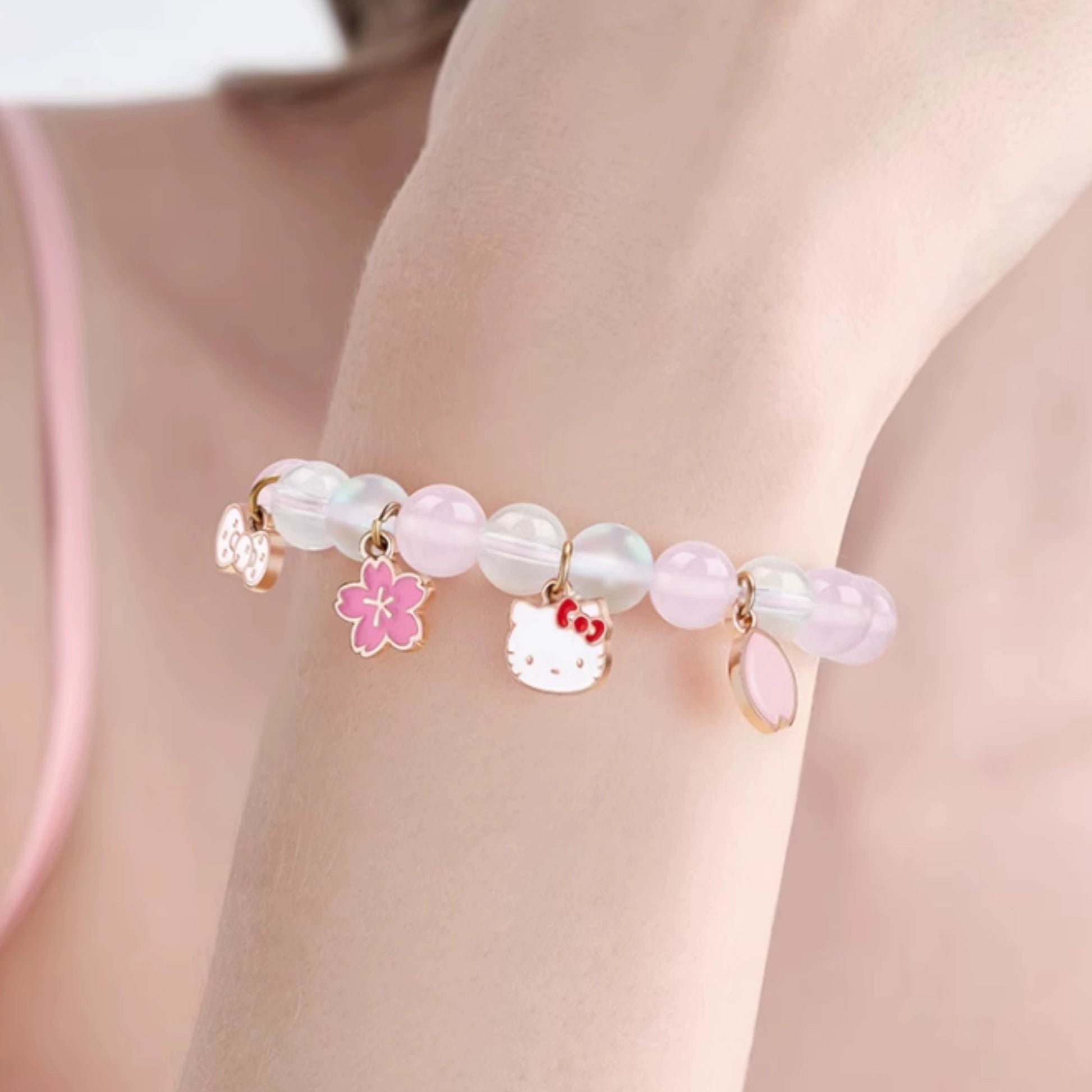 Tide color painting x Sanrio HelloKitty pink crystal bracelet girls and children's hand beaded Qixi birthday gift